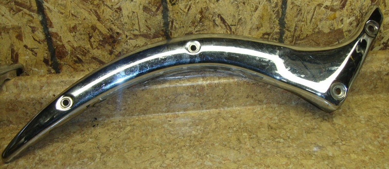 2005 Suzuki Boulevard VL800 VL 800 S50 C50 Right Rear Fender Rail Chrome Trim 05