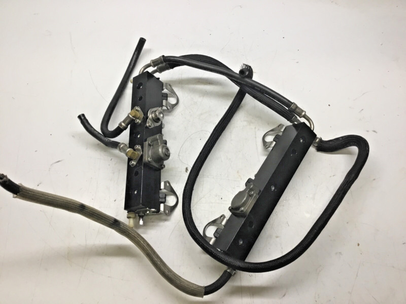 AA6 Mercury Mariner Optimax 2.5L OEM Fuel Rail Set w/ Injectors