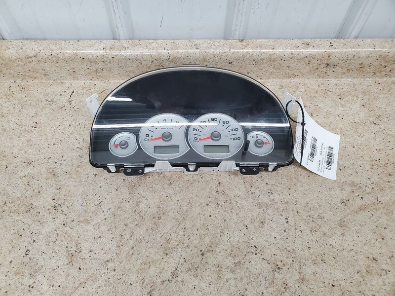 Speedometer Cluster VIN H 8th Digit Hybrid MPH Fits 05 ESCAPE 309118