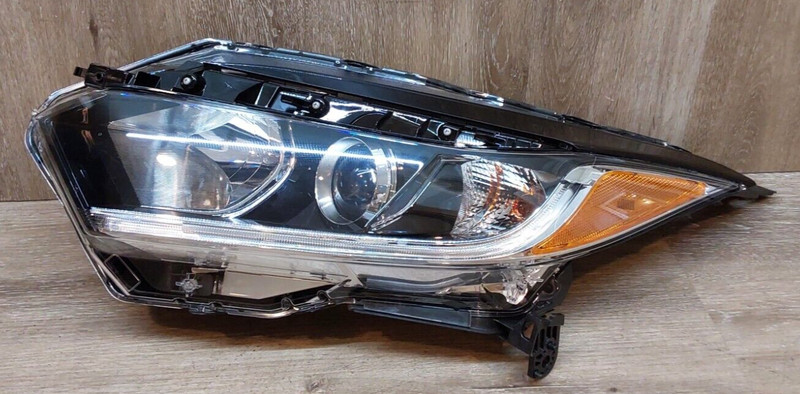2019-2021 Honda HR-VLH Halogen Headlight ASSY OEM