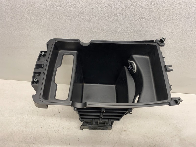 2014-2017 JEEP CHEROKEE CENTER CONSOLE STORAGE BIN COMPARTMENT OEM