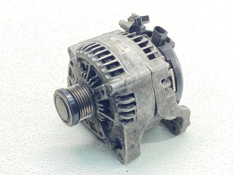 12-18 BMW F10 F22 F30 F32 F36 N20 N26 2.0L Engine Alternator Generator 170A OEM*