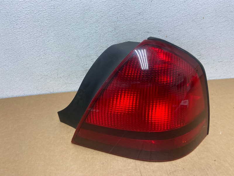 2003 to 2011 Mercury Grand Marquis Right Passenger Side Tail Light AD5451 LK