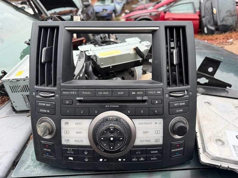 04-05 INFINITI FX35 FX45 OEM HEATER AC A/C CLIMATE HVAC & RADIO STEREO CONTROL