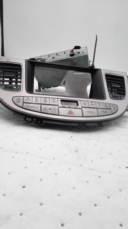 2009 Hyundai Genesis A/C Selector Switch OEM Black 972503M800 150K Miles
