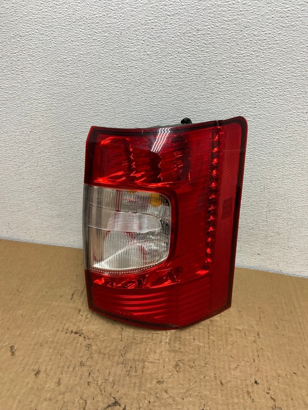2011-2016 Chrysler Town and Country Right Passenger RH Tail Light AC8281 LK