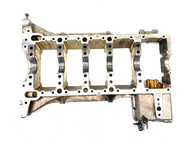 08-13 BMW M3 E92 V8 4.0L S65 LOWER BLOCK PLATE BOTTOM CRANK HOUSING OEM #A0.58