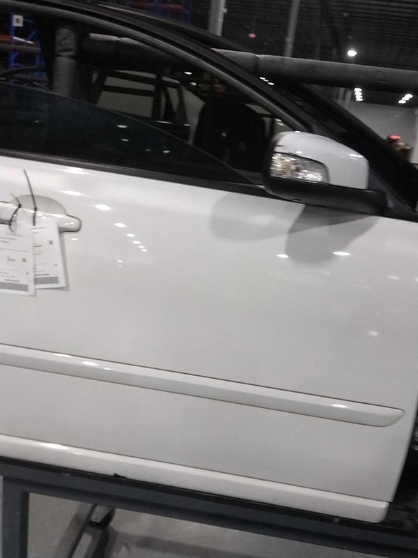 2010 VOLVO S40 V50 Right Front Door WHITE OEM Used 289337 170K Miles