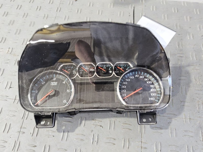 Speedometer KPH Canada Market ID 84597916 Fits 18-20 SUBURBAN 1500 3499765