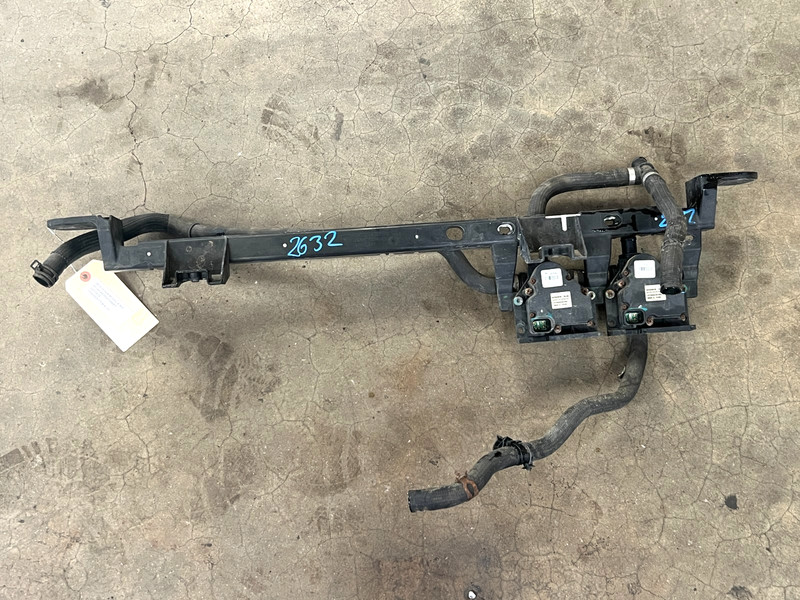 ⭐2016-2020 TESLA MODEL X COOLANT PUMP & VALVE ACTUATOR HOSE W/ SUPPORT LOT2632