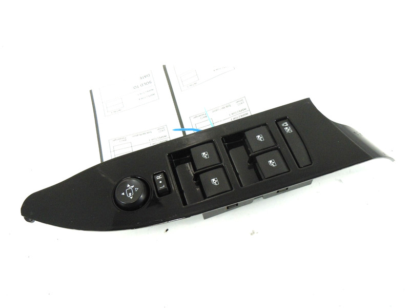 2015-2019 Cadillac XTS Master Power Window Control Switch Driver Left OEM