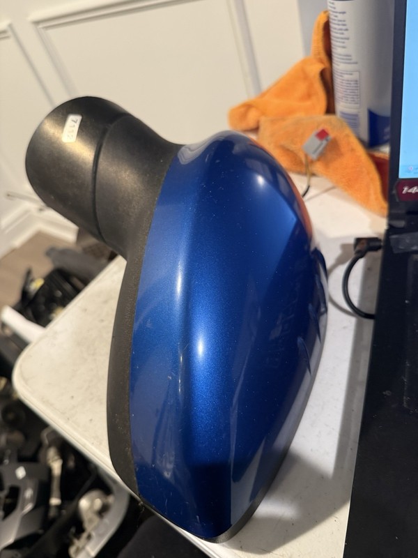 2011-2019 Ford Fiesta Driver Side View Mirror Non-Heated without Turn Signal BLU