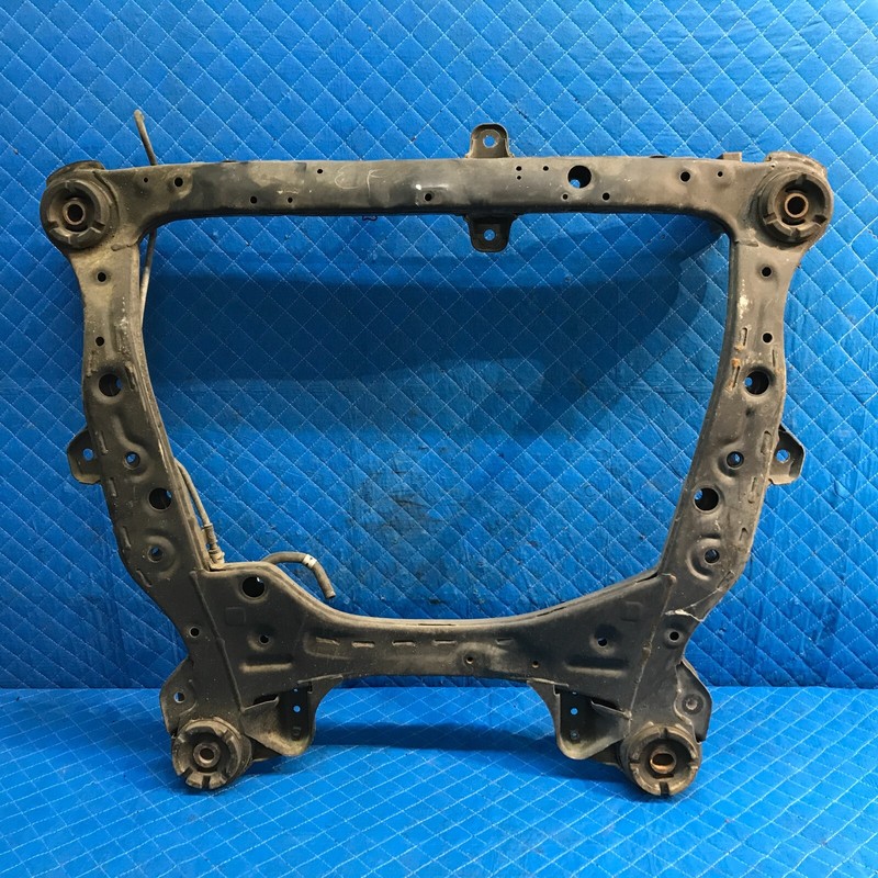 2004-2006 Toyota Avalon 3.5 Front Subframe Engine Cradle Crossmember OEM