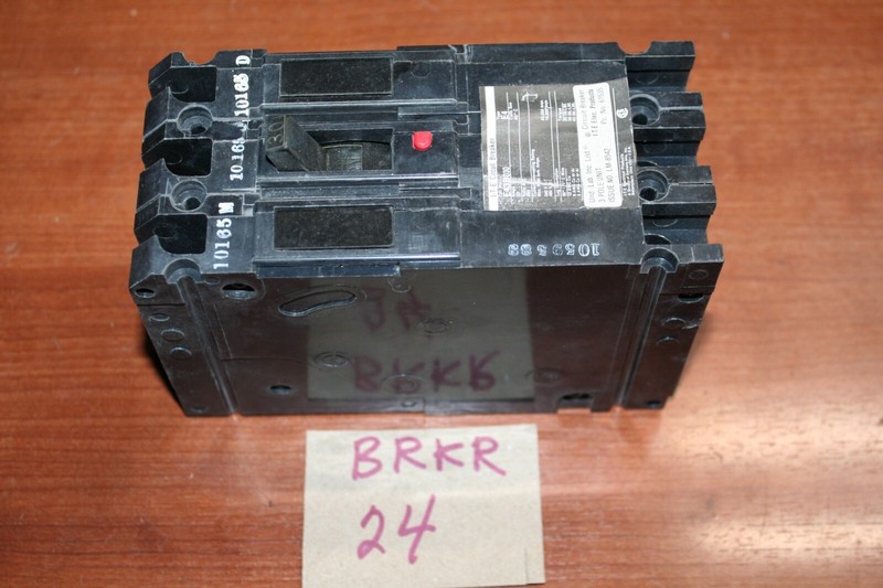 ITE Siemens E43B030 Circuit Breaker 30A 240V 480V Max 3 Pole Type E4