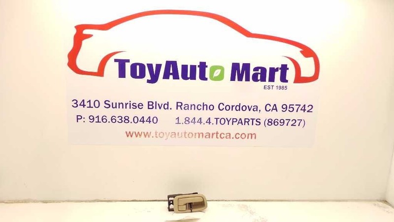 05 HIGHLANDER PASSENGER SIDE FRONT INTERIOR DOOR HANDLE