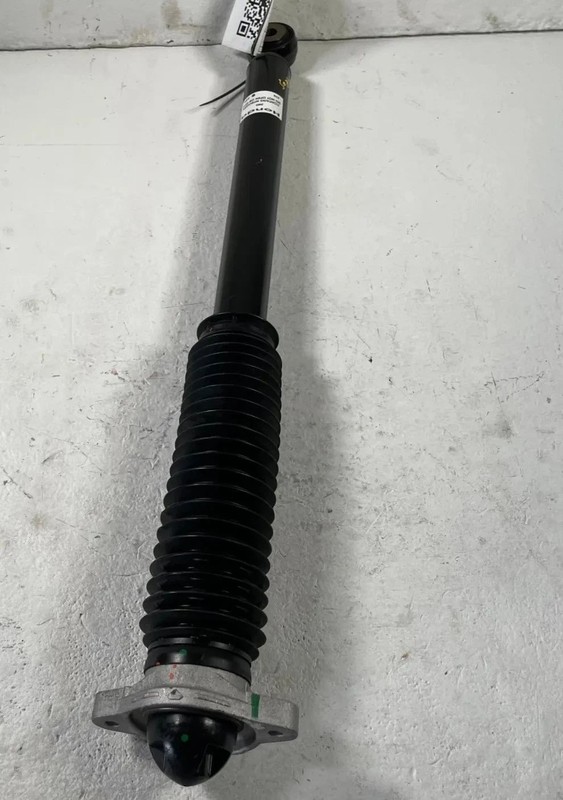 2023 - 2026 HONDA HR-V REAR LEFT OR RIGHT SIDE SHOCK STRUT ABSORBER # 108068