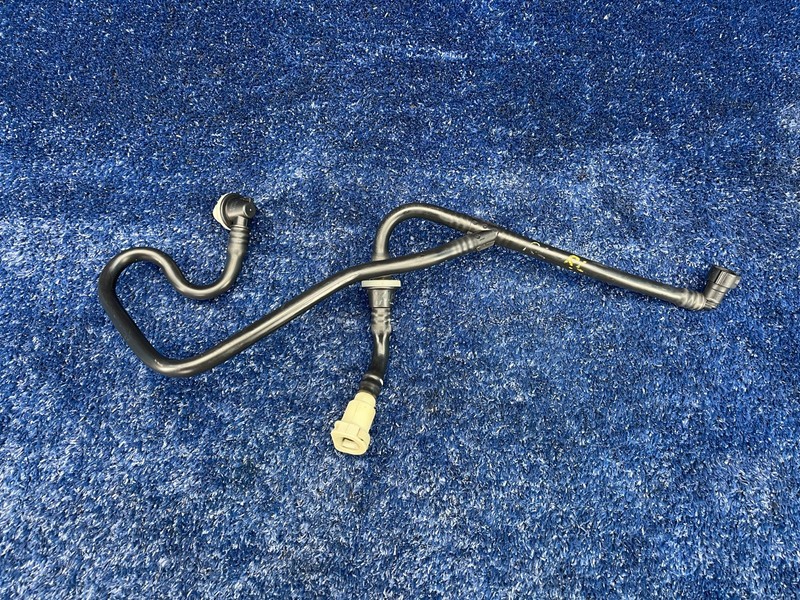 2016–2019 Buick Cascada Brake Booster Vacuum Line Hose OEM 13345614