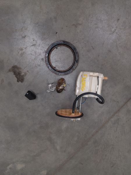 Fuel Pump Assembly 6 Cylinder 2GRFE Engine Fits 06-08 RAV4 262718