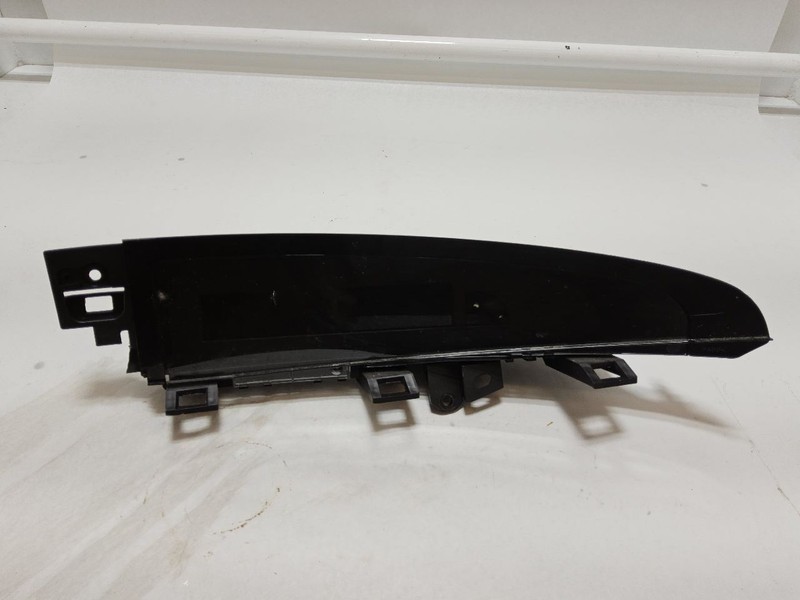 2010-2011 MAZDA 3 Upper Center Dash Display Screen