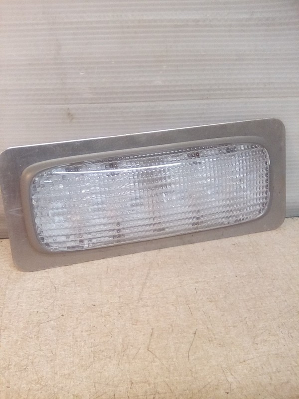 International Graystone 8220-4100-30 Cab Dome Light