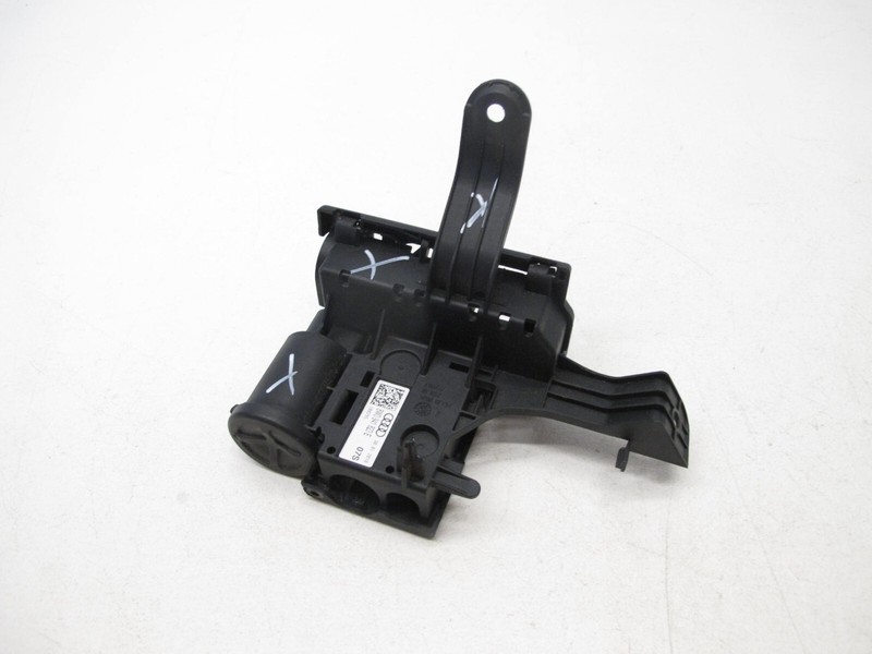 18-24 AUDI B9 A4 S4 JUNCTION BLOCK BATTERY POWER POSITIVE TERMINAL OEM 041525