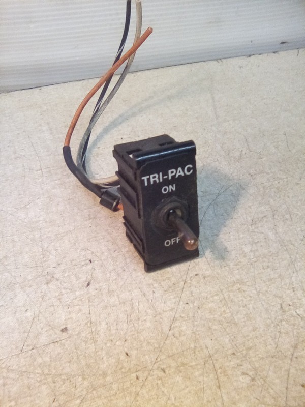 International Eaton Tri-Pac On Off Rocker Switch