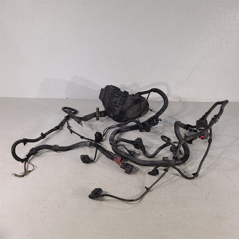 03-06 Porsche Cayenne Turbo Under Hood Fuse Box Power Distribution Aa7483