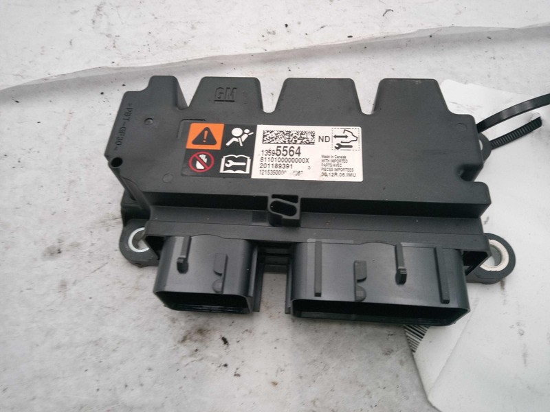 Used Air Bag Module fits: 2016 Chevrolet Colorado Air Bag on transmission tunnel