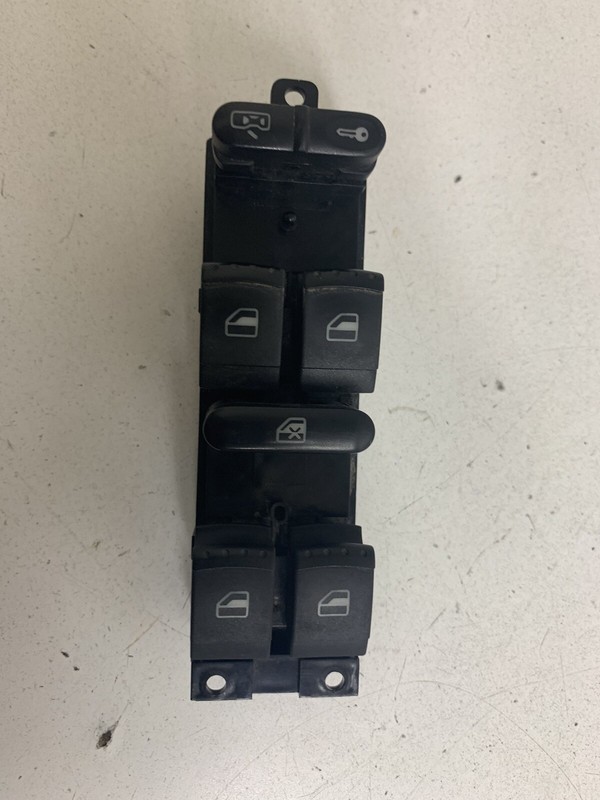 2000-2005 Volkswagen VW Passat Left Driver Master Power Window Switch Control