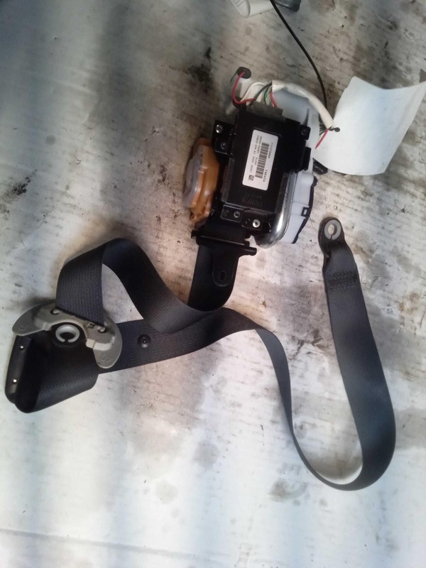 2015 INFINITI QX80 OEM Blue Seat Belt 868841V97A 149K Miles - Used