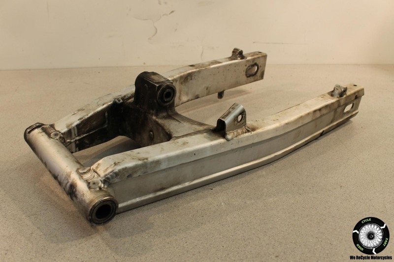 2000 Suzuki SV650 REAR SWINGARM BACK SUSPENSION SWING ARM SV 650 00