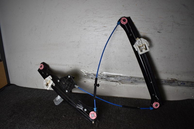 BMW 3 SERIES FRONT RIGHT WINDOW REGULATOR MOTOR FACTORY OEM