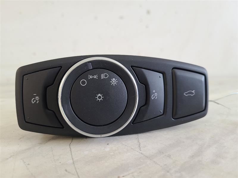 Headlight Switch Fits 2017 MKZ 576019