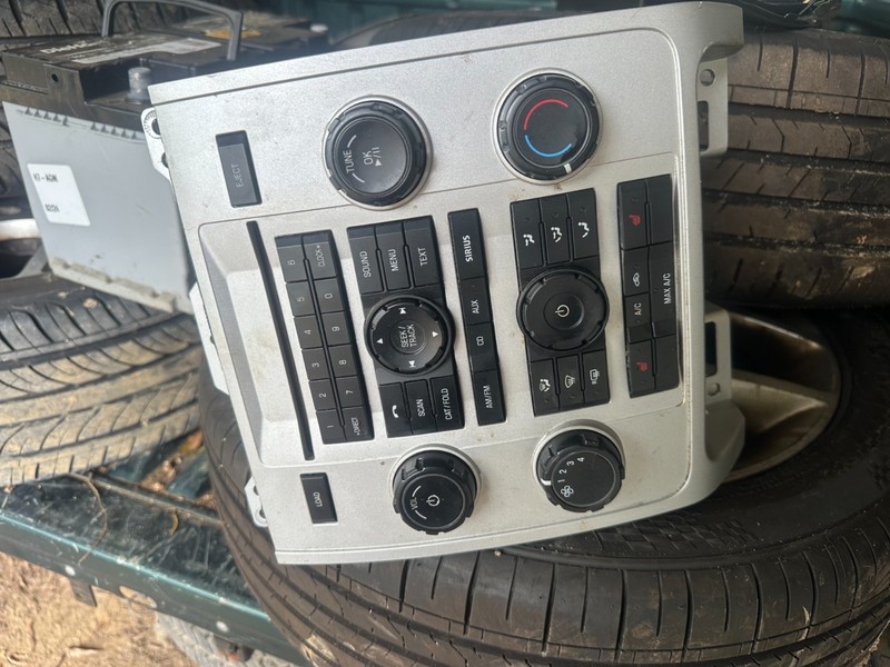 11 12 FORD ESCAPE MARINER OEM RADIO STEREO CD PLAYER W/ CONTROLS BLBT-19C157-BA