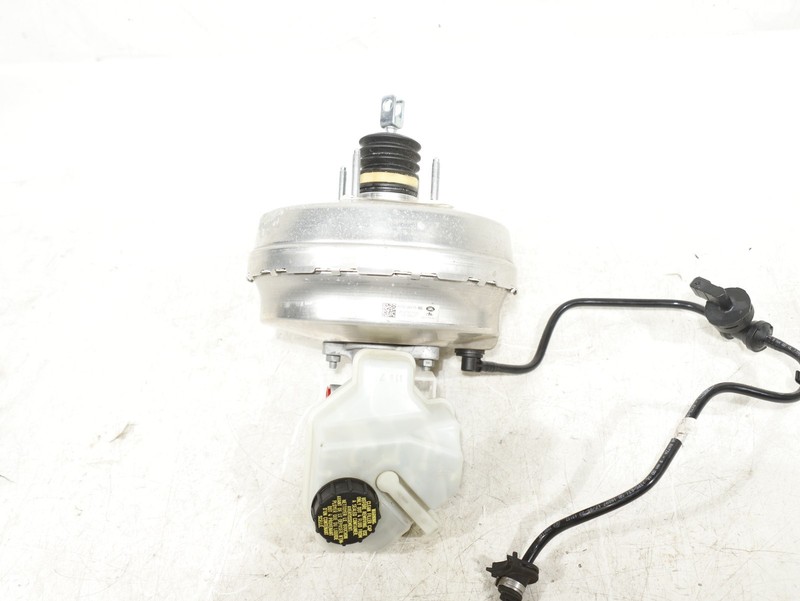Land Rover Discovery L550 2015-2023 Brake Master Cylinder FK72-2B195-BG OEM