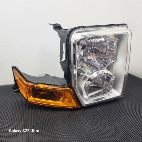 06-10 Jeep Commander Right Passenger Headlamp Headlight Assembly OEM 55396536AE