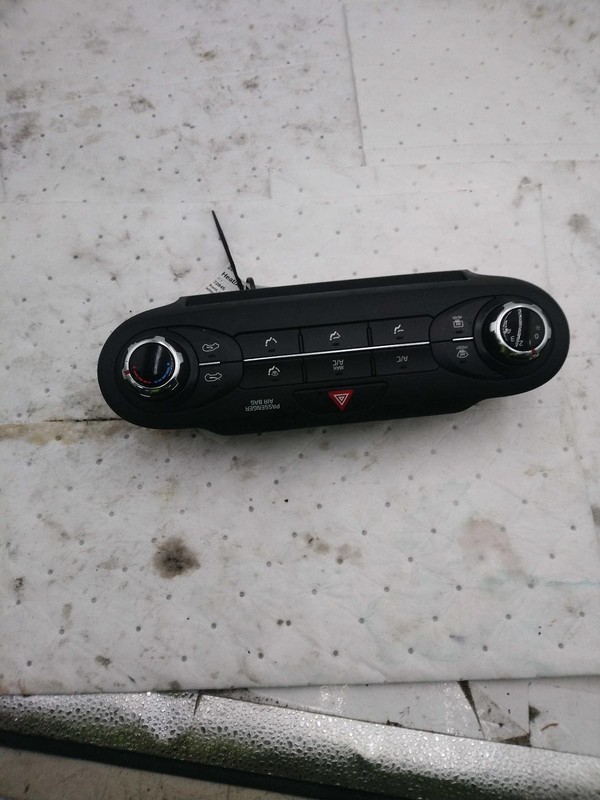 Used A/C Selector Switch fits: 2016 Kia Sorento front w/o navigation automatic t