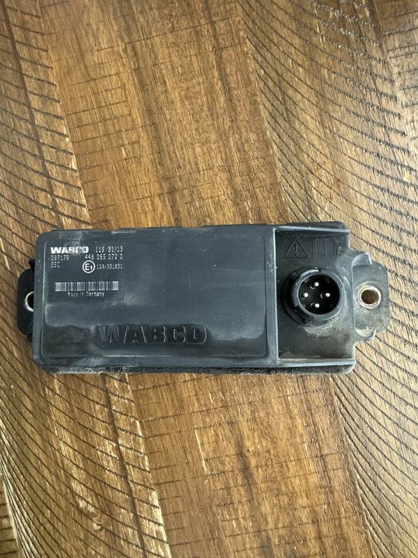 Electronic Control Unit ESC VDL, VOLVO, NAVISTAR 446 065 072 0 115 31/31
