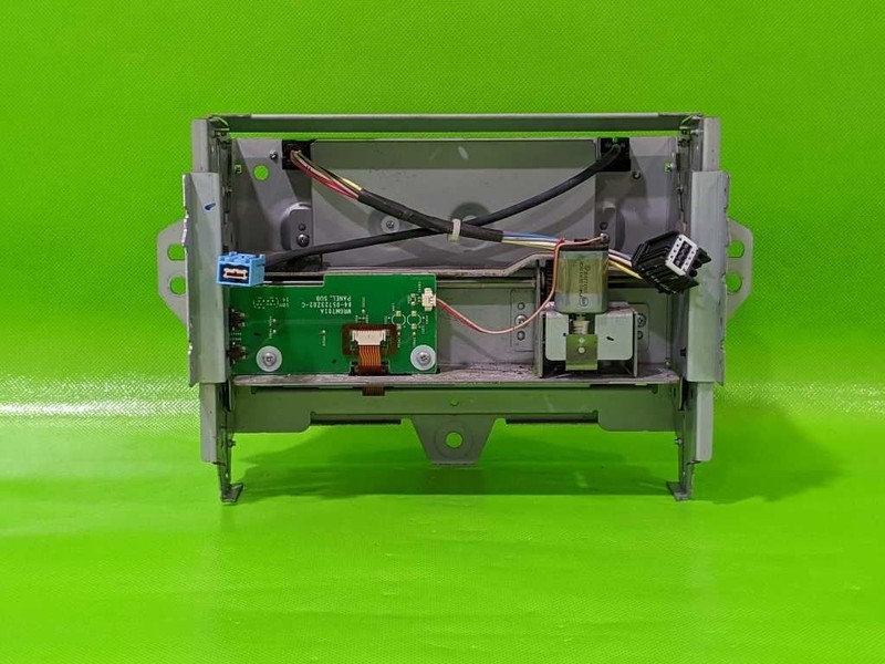 10 11 12 SRX POPUP RADIO NAVIGATION DISPLAY HOUSING OEM 4082-5