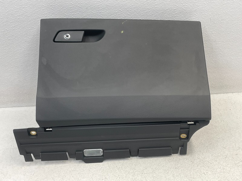 2018 2019 2020 Audi Q5 Dashboard Glovebox Storage Compartment Black 1549 OEM