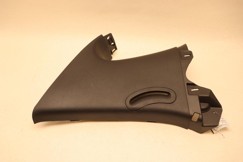 2011-2017 DODGE DURANGO REAR RIGHT SIDE UPPER C PILLAR TRIM COVER OEM