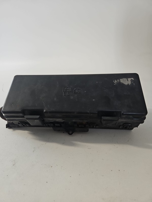 2009-2014 Ford E350 Engine Fuse Box 9C2T-14A003-AB OEM relay (match part number)