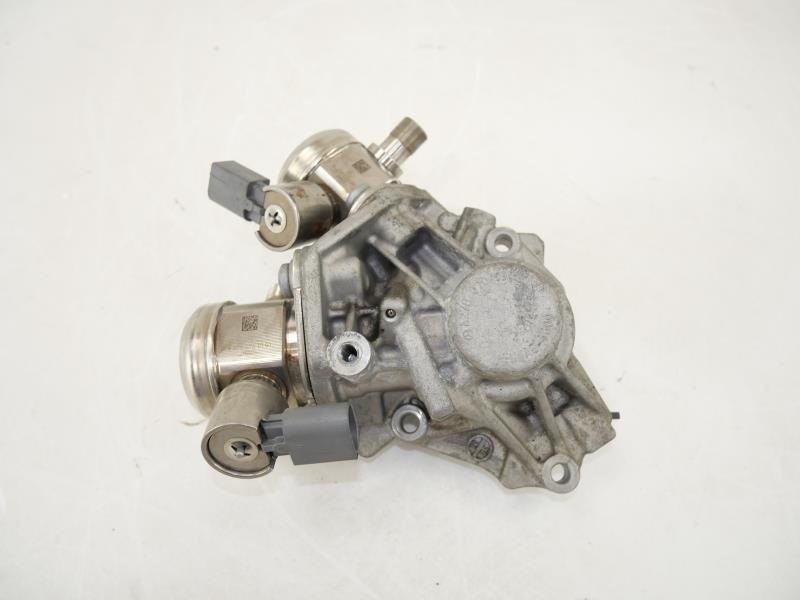 12-20 Mercedes CLS550 4.7 Engine High Pressure Fuel Pump Housing Assembly OEM