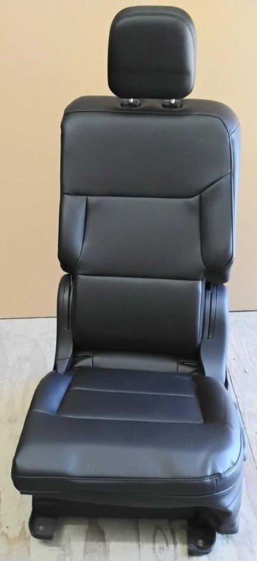 EXPLORER2023 Seat Rear 64231