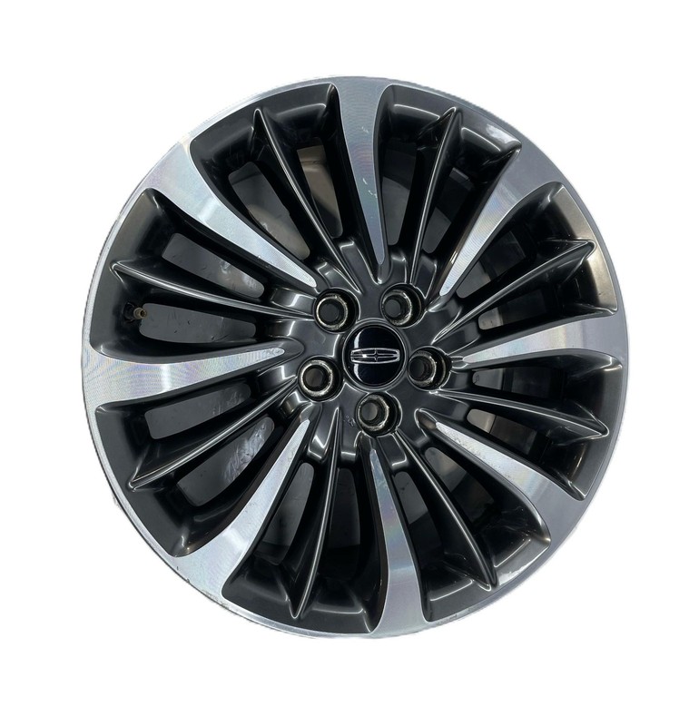 2019-2023 Lincoln Nautilus18x8.Alloy 16 Spoke W/ Center Cap KA1C1007B1A Scratch