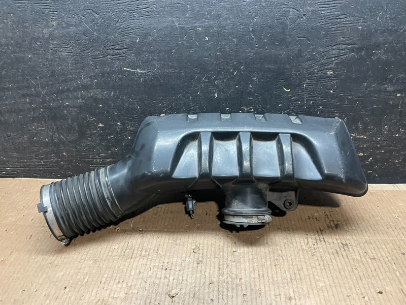 2011-2022 Jeep Grand Cherokee 5.7L V8 Air Cleaner Hose Tube OEM Y6299 DG