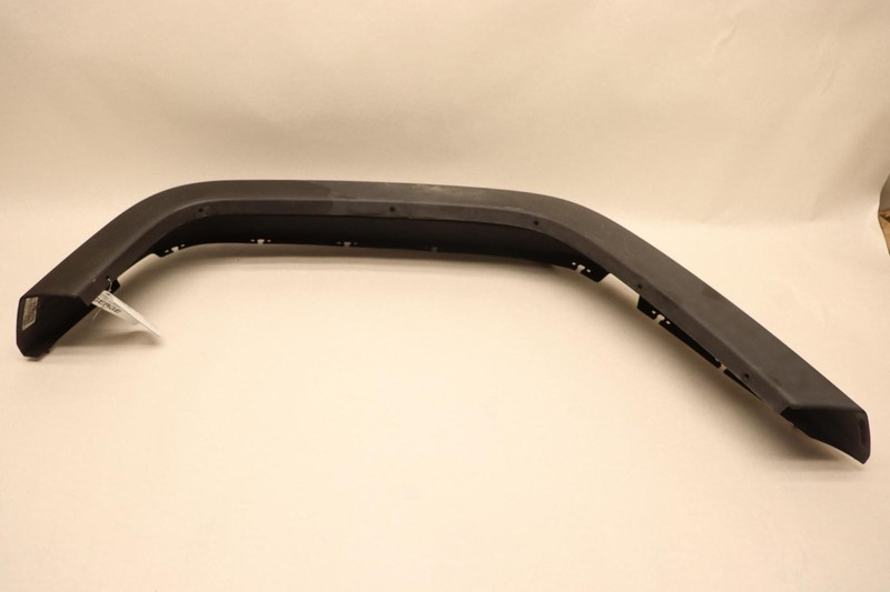2007-2017 JEEP WRANGLER REAR RIGHT SIDE QUARTER ARCH FLARE MOLDING TRIM OEM
