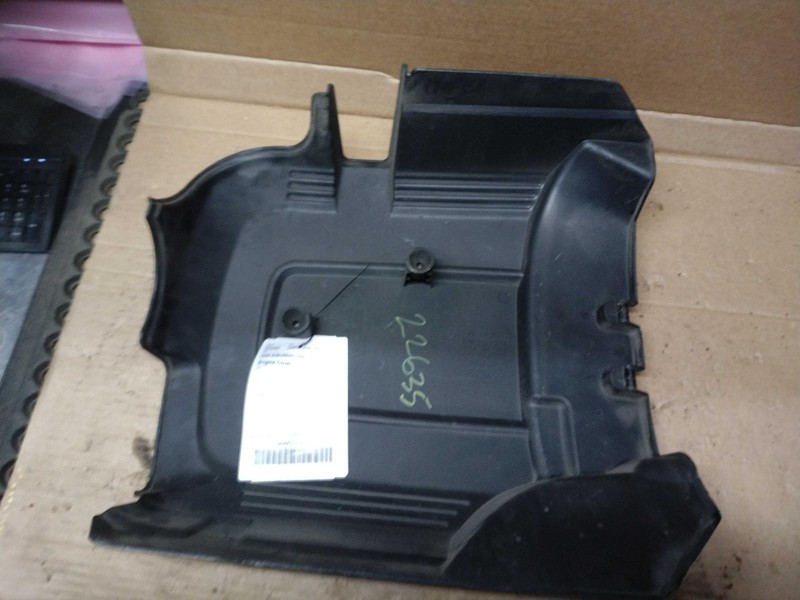 2009 Chevrolet Suburban 1500 Engine Cover Maroon 2722988 Used 225K Miles