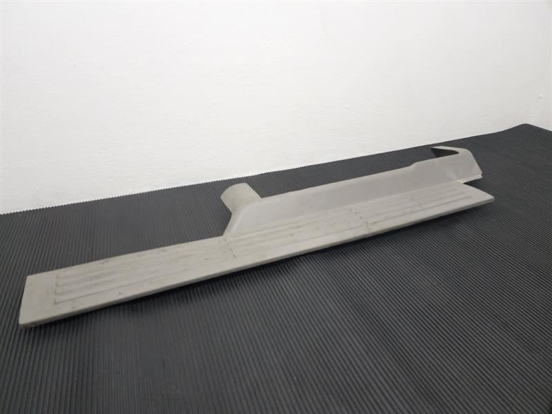 99-07 Chevrolet Silverado Crew Cab Left Driver Scuff Plate Grey OEM 10365158