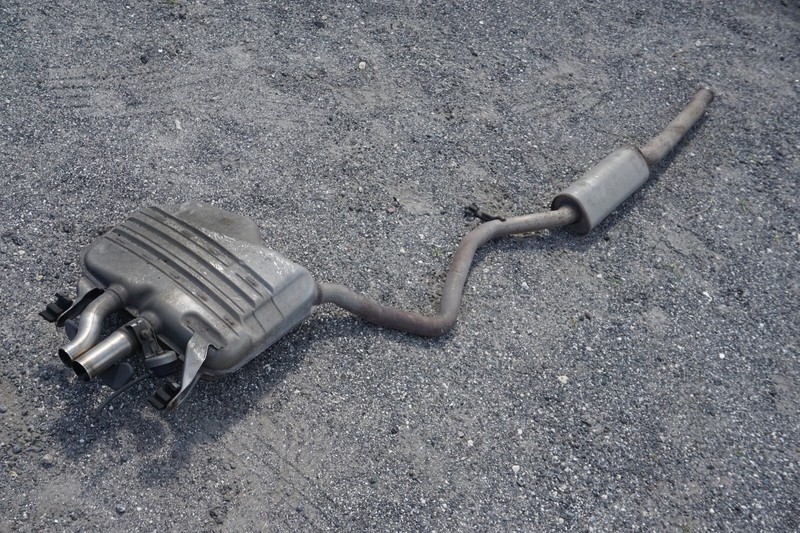 14-17 Mercedes S550 W222 Exhaust Resonator Pipe Muffler Driver Side Left OEM